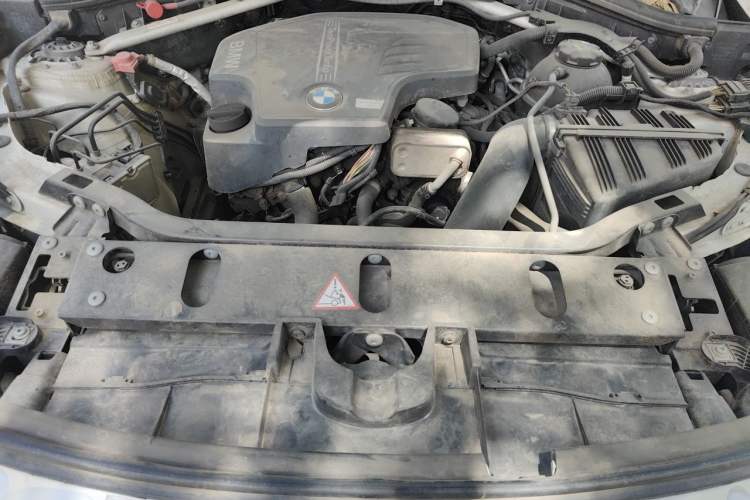 Used BMW X4 2014 xDrive20i X Design Package Engine Bay