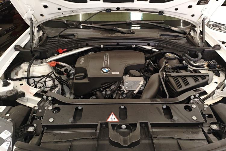 Used BMW X4 2014 xDrive20i X Design Package Engine Bay