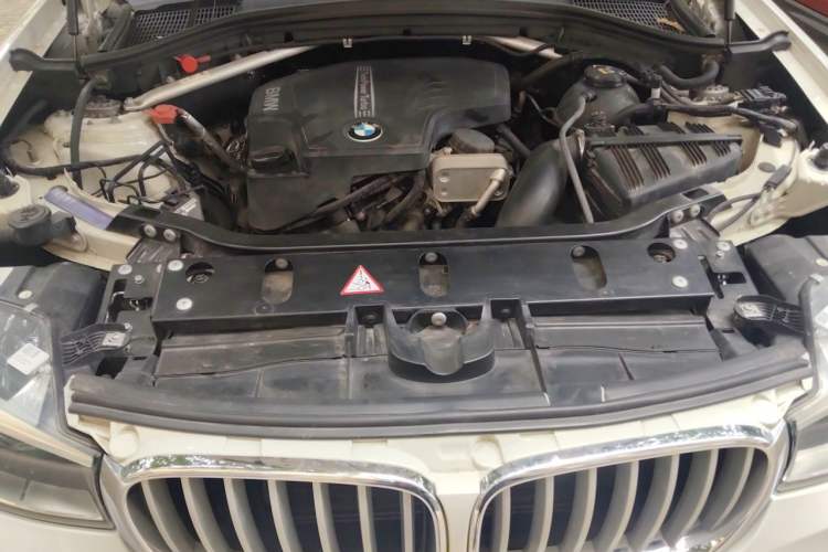 Used BMW X4 2014 xDrive28i M Sport Edition Engine Bay