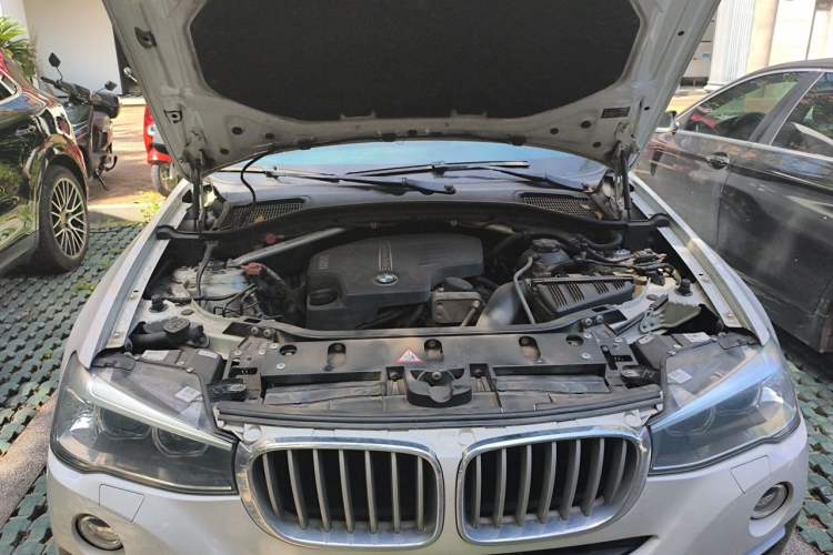 Used BMW X4 2014 xDrive20i X Design Package Engine Bay