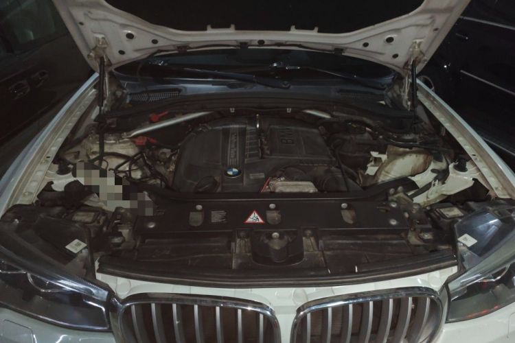 Used BMW X4 2014 xDrive35i M Sport model Engine Bay