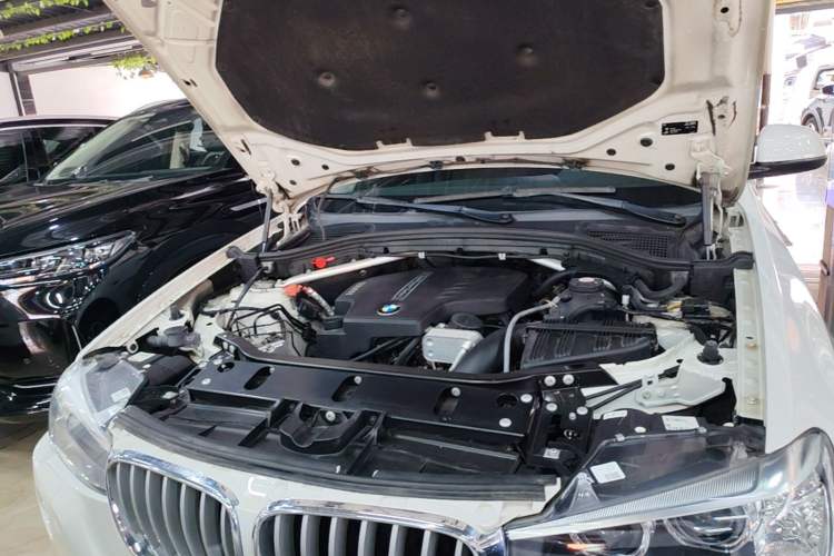 Used BMW X4 2014 xDrive20i X Design Package Engine Bay