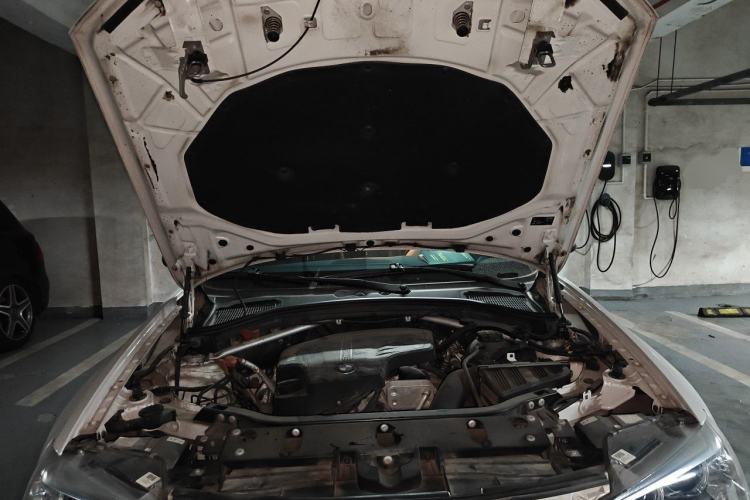Used BMW X4 2014 xDrive20i X Design Package Engine Bay