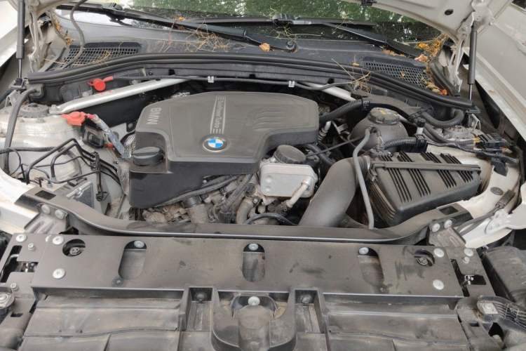 Used BMW X4 2014 xDrive20i X Design Package Engine Bay