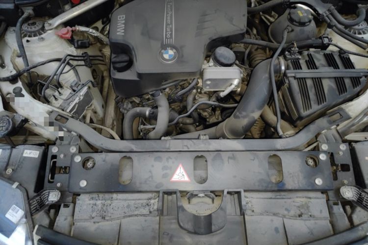 Used BMW X4 2014 xDrive20i X Design Package Engine Bay