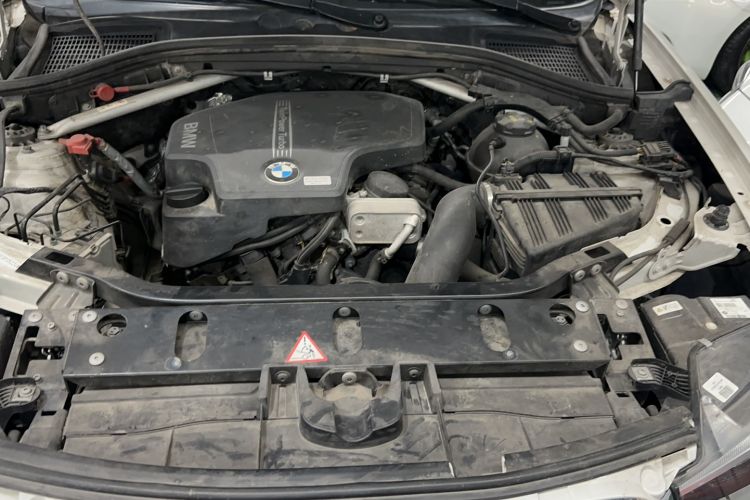 Used BMW X4 2014 xDrive20i X Design Package Engine Bay