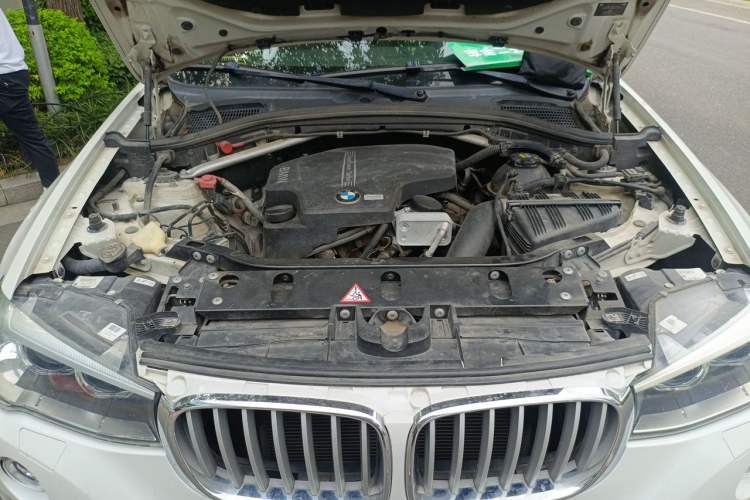 Used BMW X4 2014 xDrive28i Leading Model Engine Bay