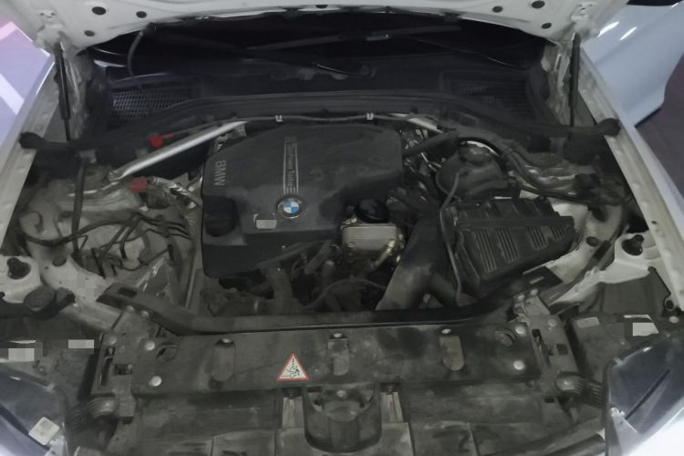 Used BMW X4 2014 xDrive28i Leading Model Engine Bay