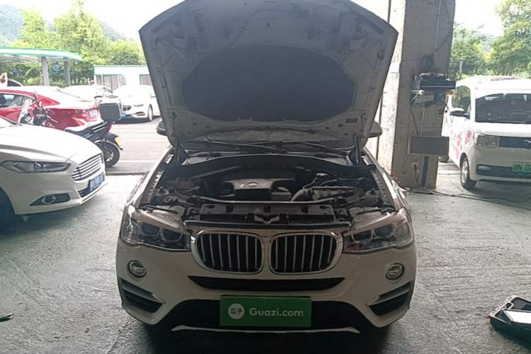 Used BMW X4 2014 xDrive20i X Design Package Engine Bay