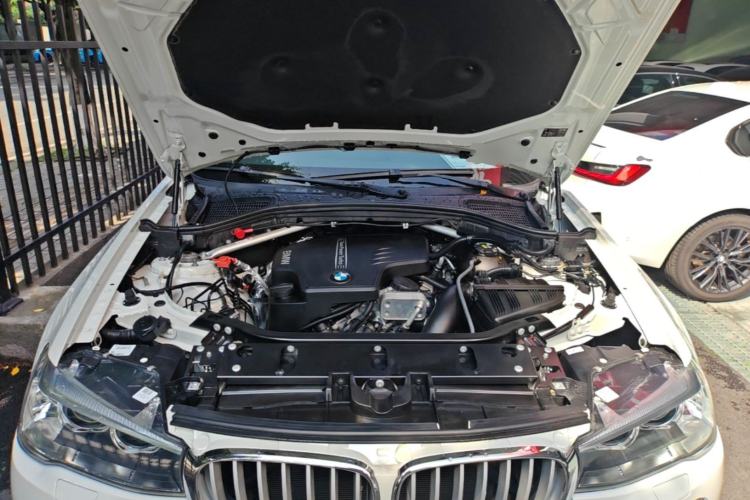 Used BMW X4 2014 xDrive20i X Design Package Engine Bay