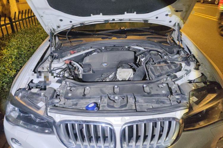 Used BMW X4 2014 xDrive20i X Design Package Engine Bay