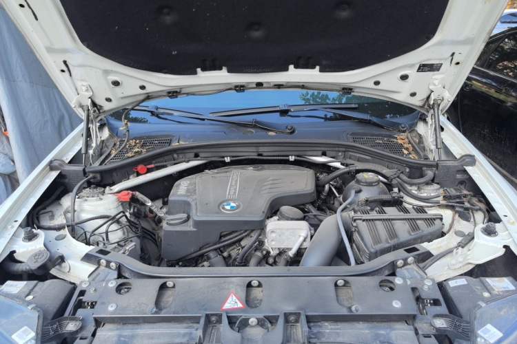 Used BMW X4 2014 xDrive20i X Design Package Engine Bay