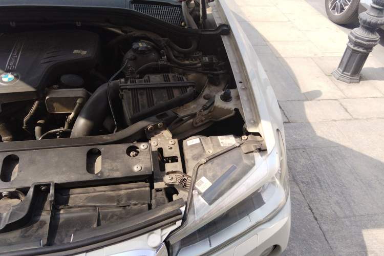 Used BMW X4 2014 xDrive20i X Design Package Engine Bay Left
