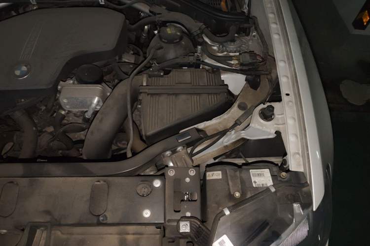 Used BMW X4 2014 xDrive20i X Design Package Engine Bay Left