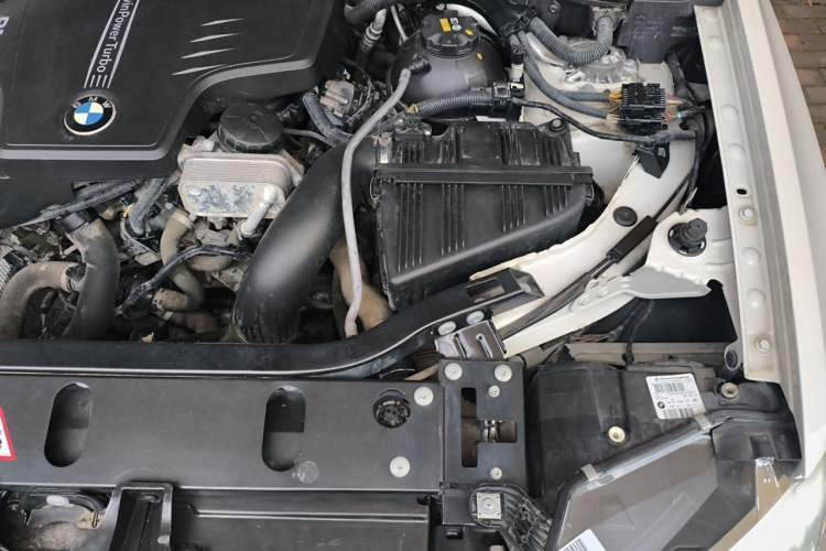 Used BMW X4 2014 xDrive20i X Design Package Engine Bay Left