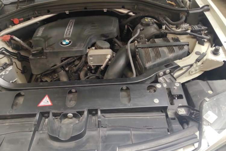 Used BMW X4 2014 xDrive28i M Sport Edition Engine Bay Left