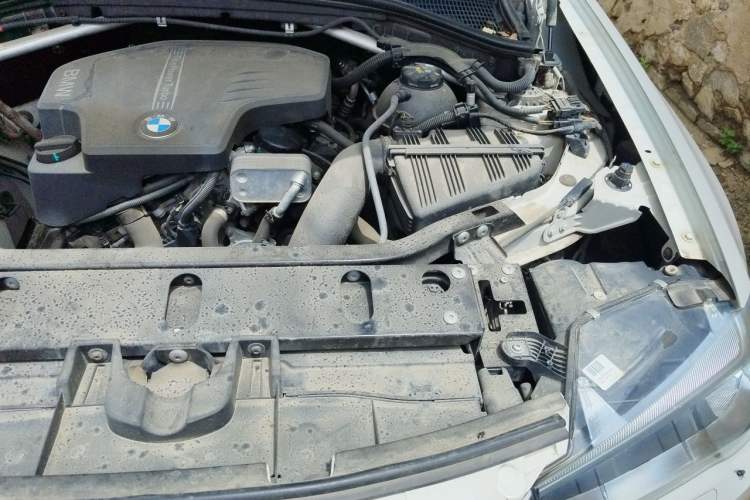 Used BMW X4 2014 xDrive20i X Design Package Engine Bay Left