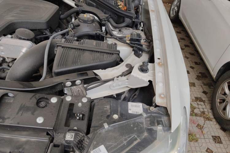 Used BMW X4 2014 xDrive20i X Design Package Engine Bay Left