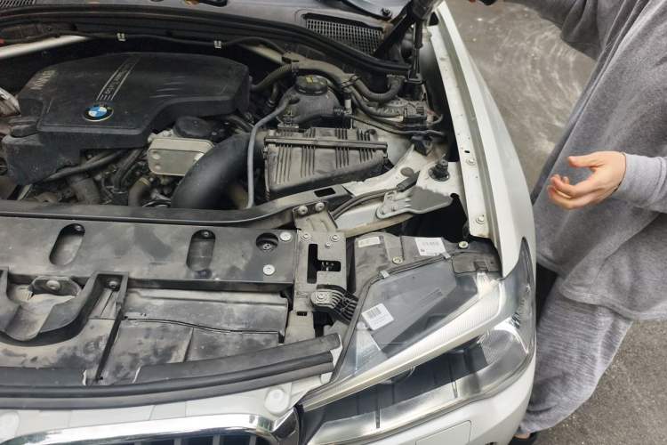 Used BMW X4 2014 xDrive20i X Design Package Engine Bay Left