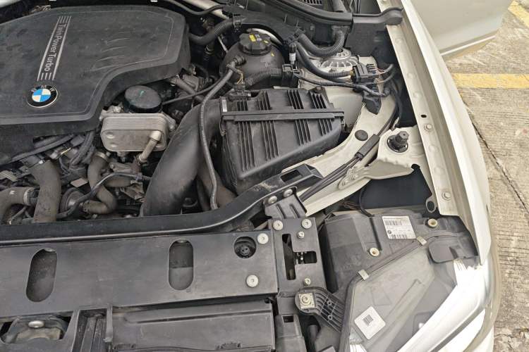 Used BMW X4 2014 xDrive20i X Design Package Engine Bay Left