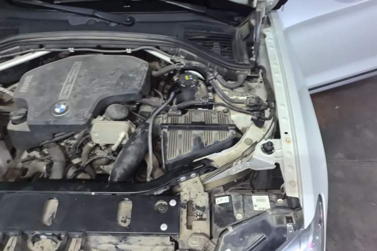 Used BMW X4 2014 xDrive20i X Design Package Engine Bay Left
