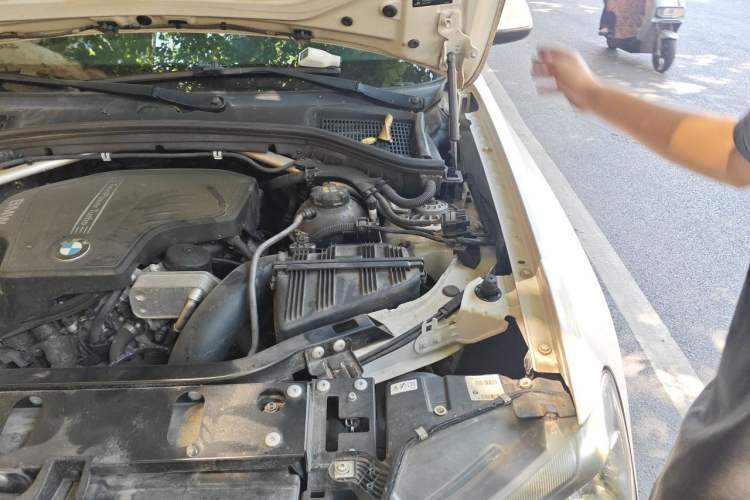 Used BMW X4 2014 xDrive20i X Design Package Engine Bay Left