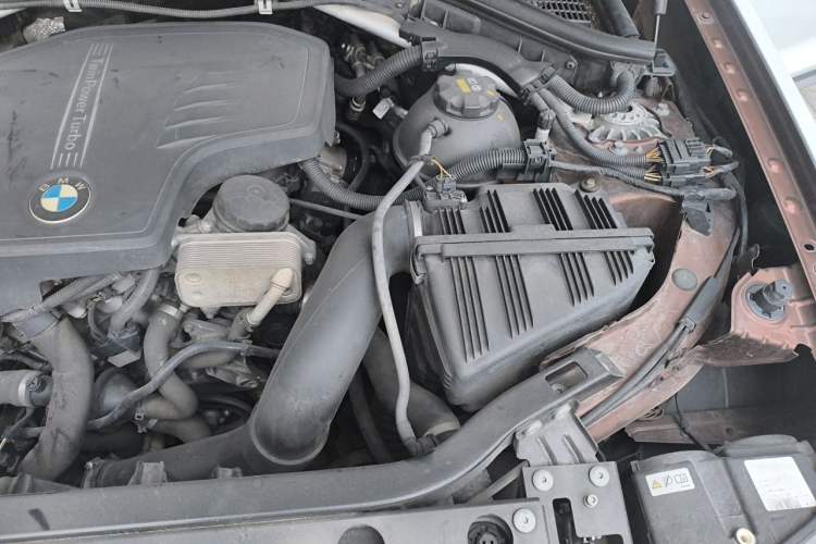 Used BMW X4 2014 xDrive20i X Design Package Engine Bay Left