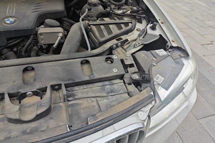 Used BMW X4 2014 xDrive20i X Design Package Engine Bay Left