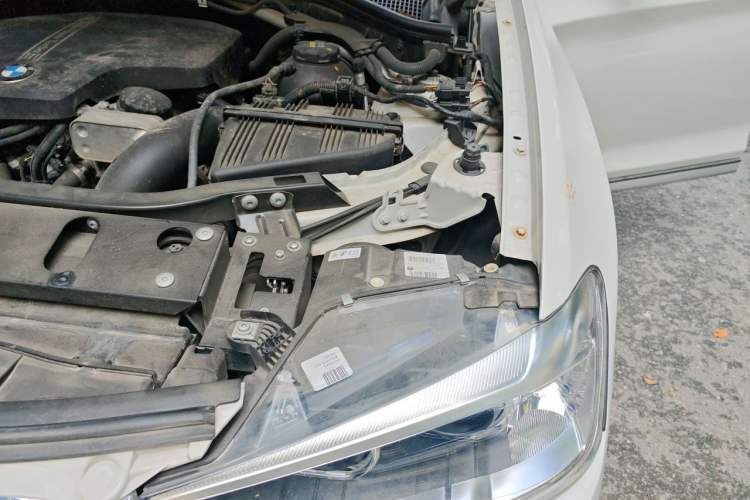 Used BMW X4 2014 xDrive20i X Design Package Engine Bay Left