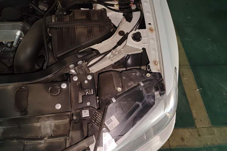 Used BMW X4 2014 xDrive20i X Design Package Engine Bay Left