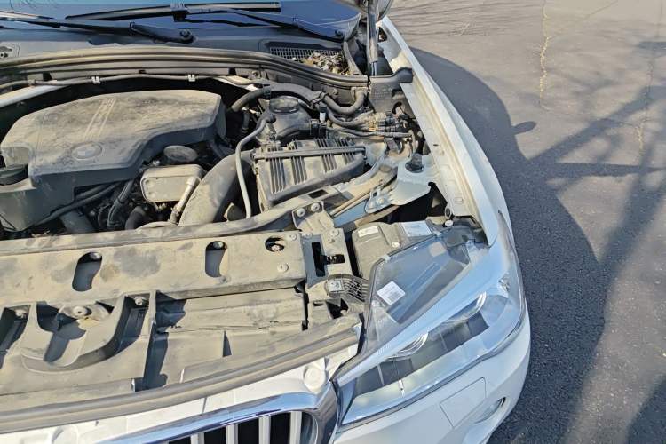 Used BMW X4 2014 xDrive20i X Design Package Engine Bay Left