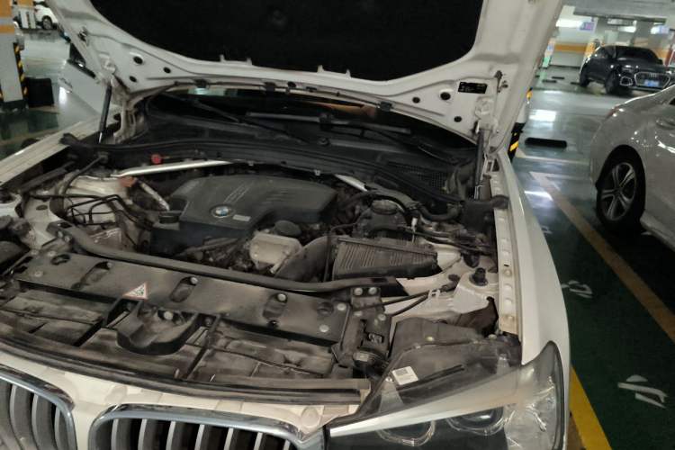 Used BMW X4 2014 xDrive20i X Design Package Engine Bay Left