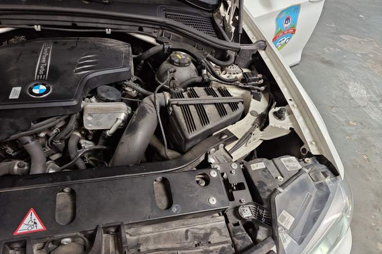 Used BMW X4 2014 xDrive20i X Design Package Engine Bay Left