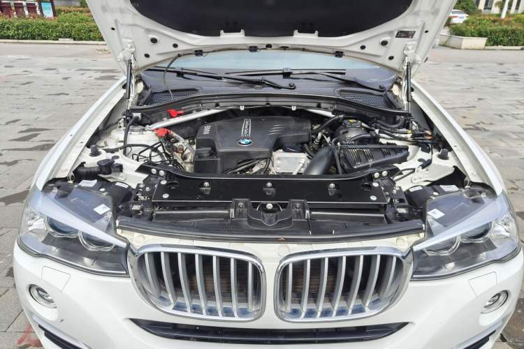 Used BMW X4 2014 xDrive20i X Design Package Engine Bay
