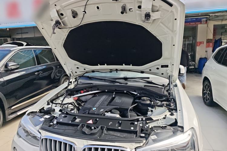 Used BMW X4 2014 xDrive35i M Sport model Engine Bay