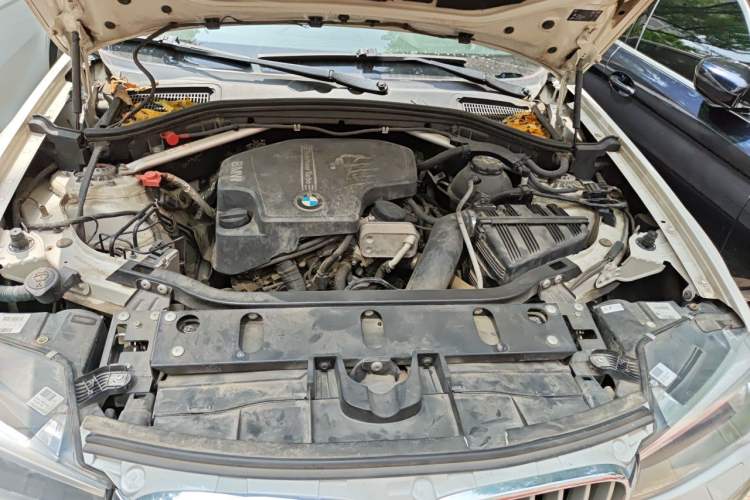 Used BMW X4 2014 xDrive20i X Design Package Engine Bay