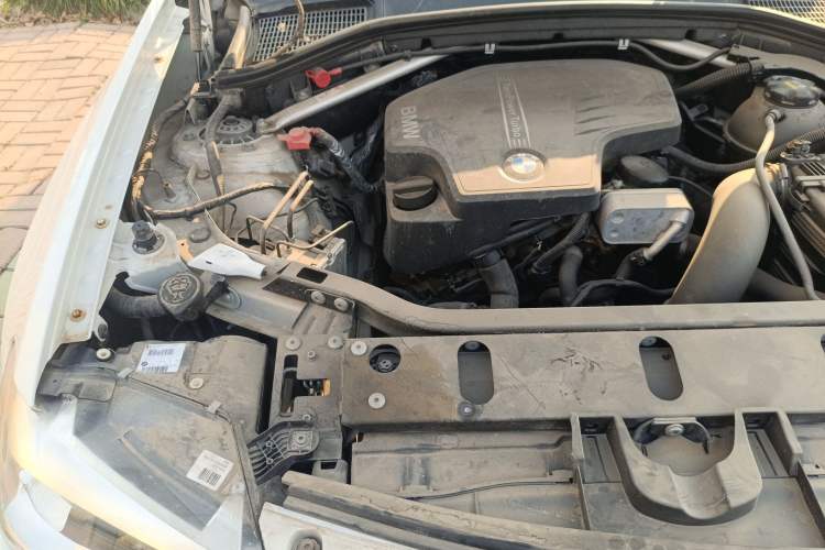 Used BMW X4 2014 xDrive20i X Design Package Engine Bay Right