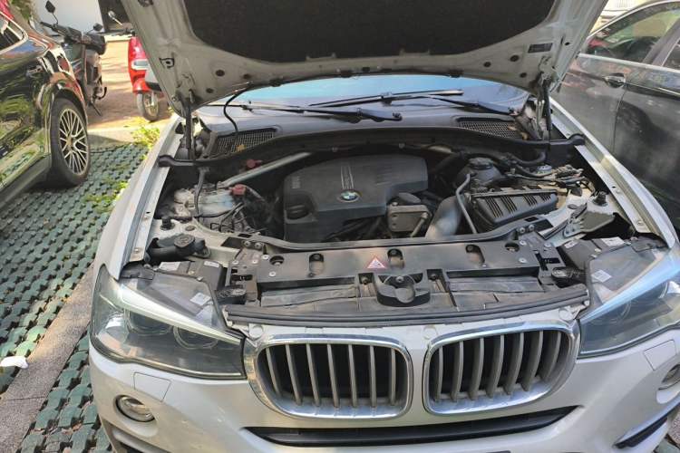 Used BMW X4 2014 xDrive20i X Design Package Engine Bay Right