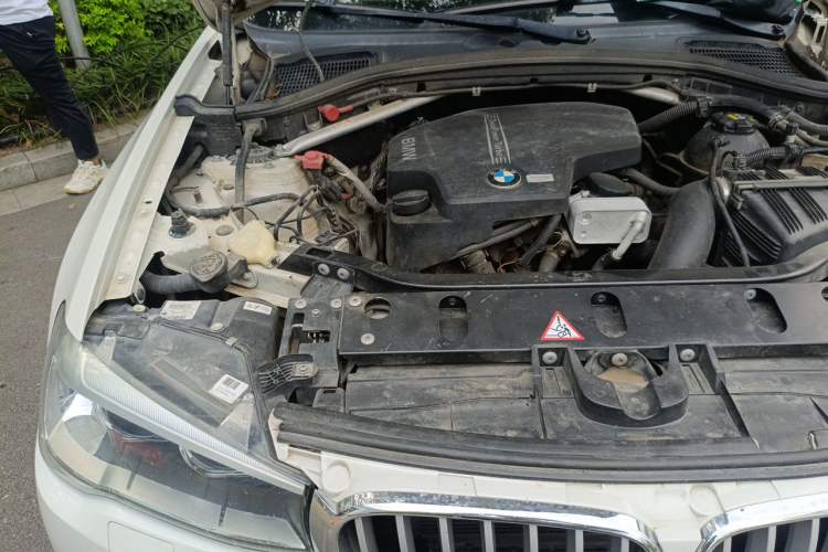 Used BMW X4 2014 xDrive28i Leading Model Engine Bay Right
