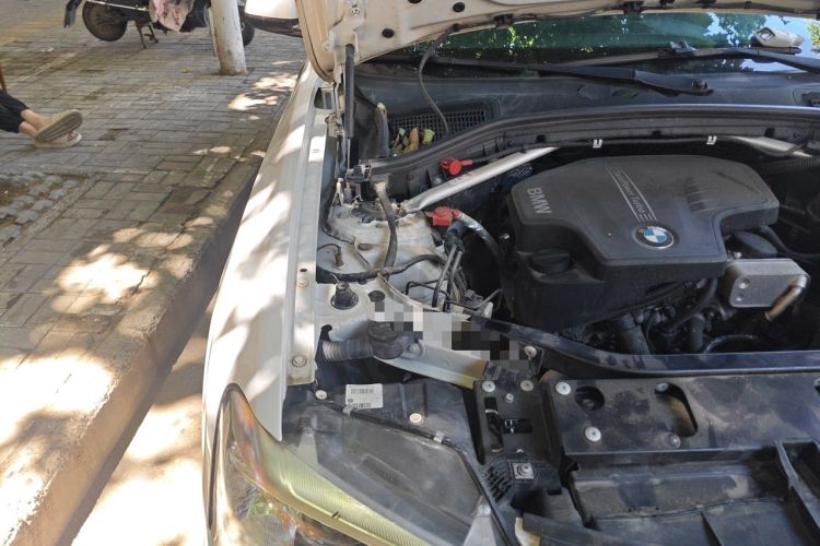 Used BMW X4 2014 xDrive20i X Design Package Engine Bay Right