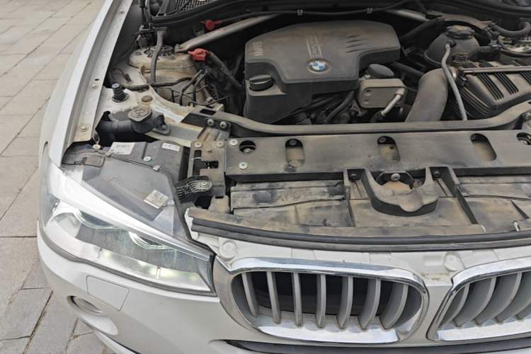 Used BMW X4 2014 xDrive20i X Design Package Engine Bay Right