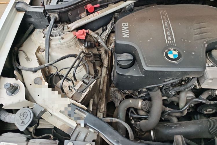 Used BMW X4 2014 xDrive20i X Design Package Engine Bay Right