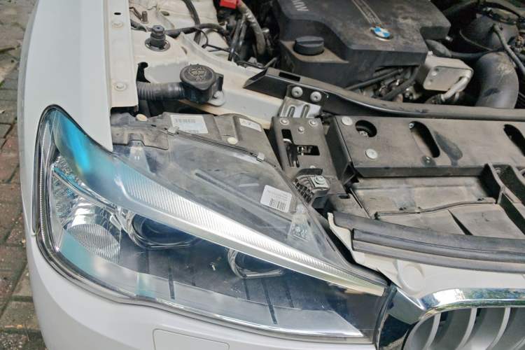 Used BMW X4 2014 xDrive20i X Design Package Engine Bay Right