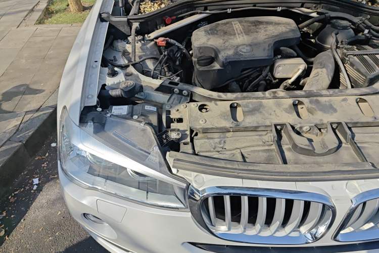 Used BMW X4 2014 xDrive20i X Design Package Engine Bay Right
