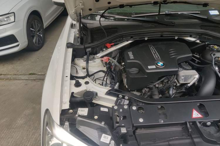 Used BMW X4 2014 xDrive20i X Design Package Engine Bay Right