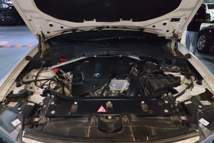Used BMW X4 2014 xDrive28i M Sport Edition Engine Bay