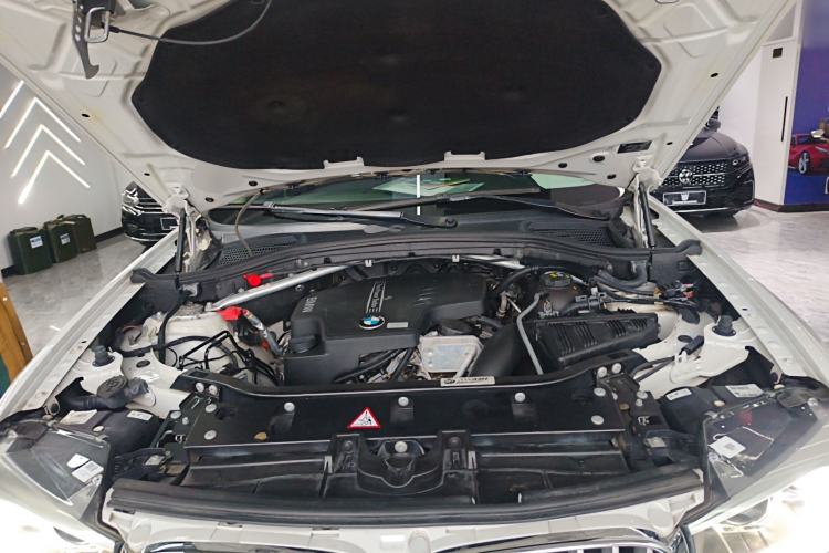 Used BMW X4 2014 xDrive20i X Design Package Engine Bay