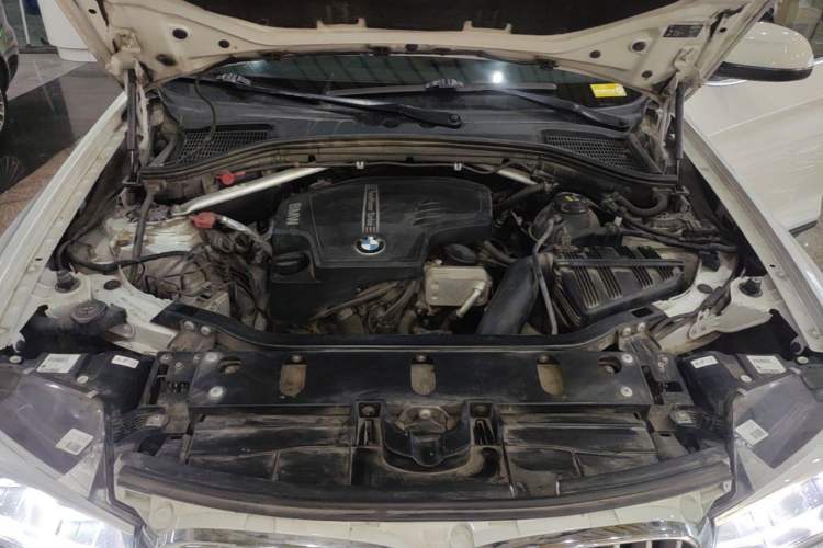Used BMW X4 2014 xDrive28i Leading Model Engine Bay