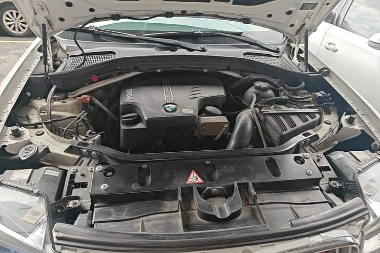 Used BMW X4 2014 xDrive20i X Design Package Engine Bay