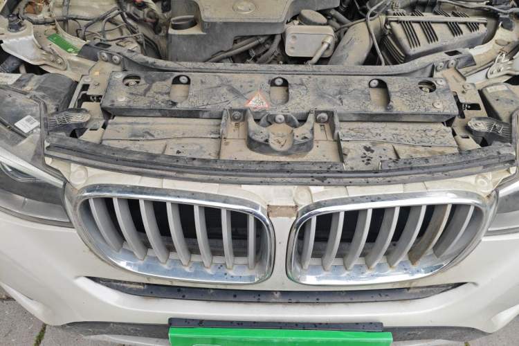 Used BMW X4 2014 xDrive20i X Design Package Engine Bay